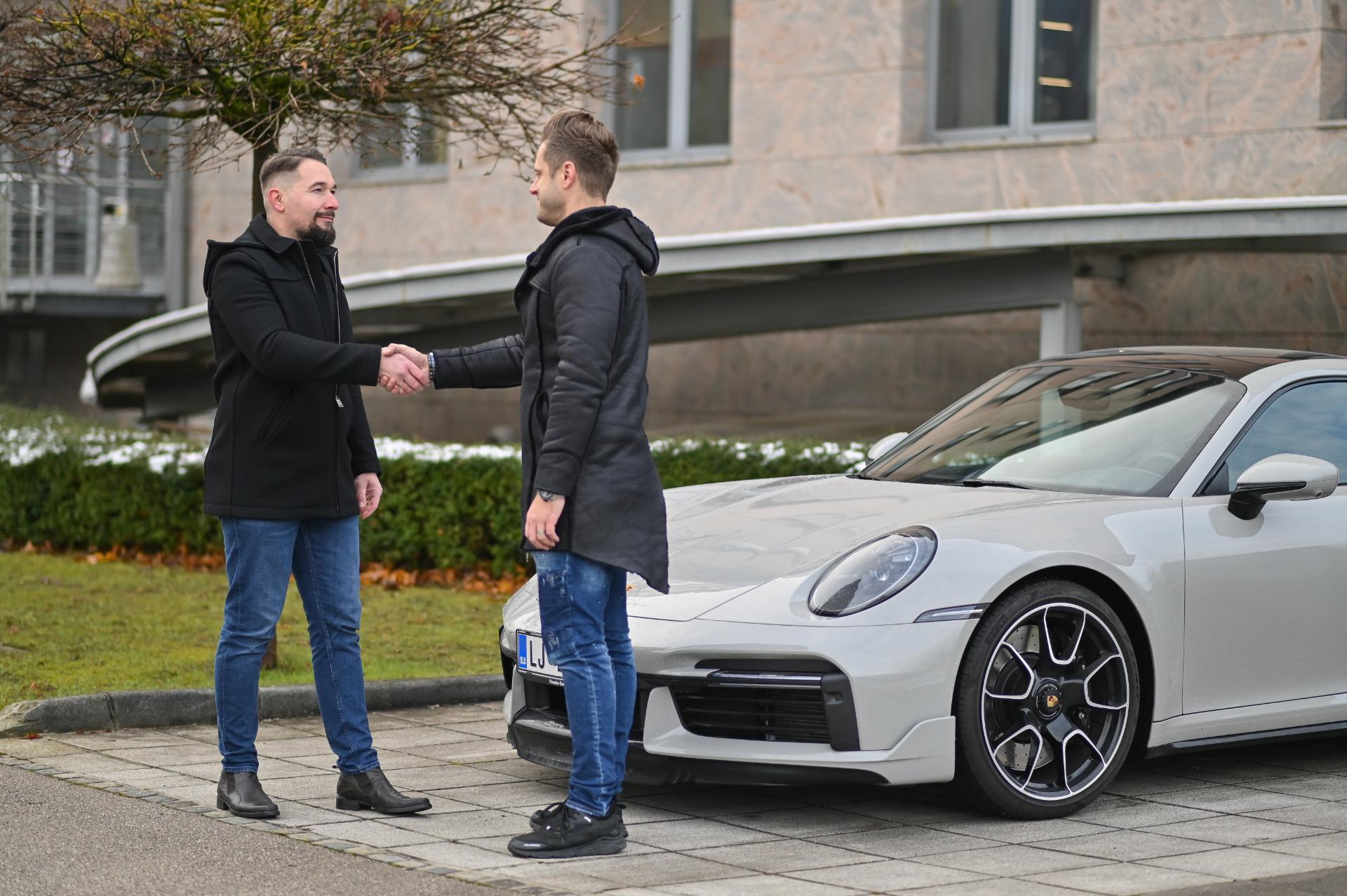 Komisijska prodaja rokovanje